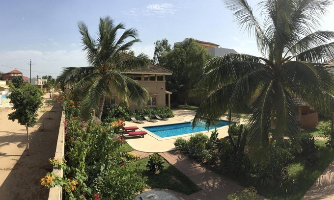 Saly Niakhniakhal Villa | Amplia villa con piscina para 6-8 personas, cerca de la playa