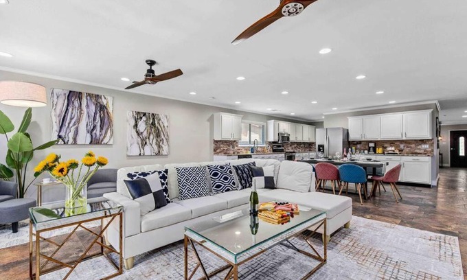 Heritage Casa | [Spacious w/ Game Room] Sea World / BMT /Lackland