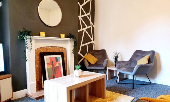 Walsall Casa | Spacious Walsall Accomodation