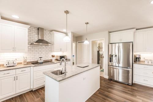 Punta Gorda Casa | Spacious Waterfront Escape with Sun-Soaked Pool and Dock