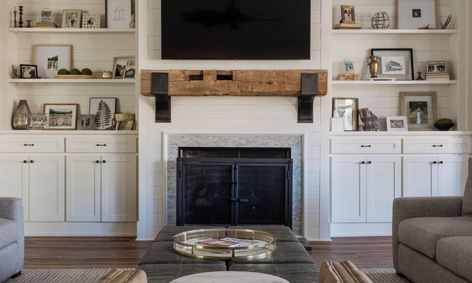 Athens Otro | Spacious Watkinsville Retreat - Pond, Blueberries & Minutes to Athens