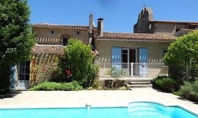 Les Casses Casa | Espaciosas equipadas casa con piscina, capacidad para 6 personas cómodamente
