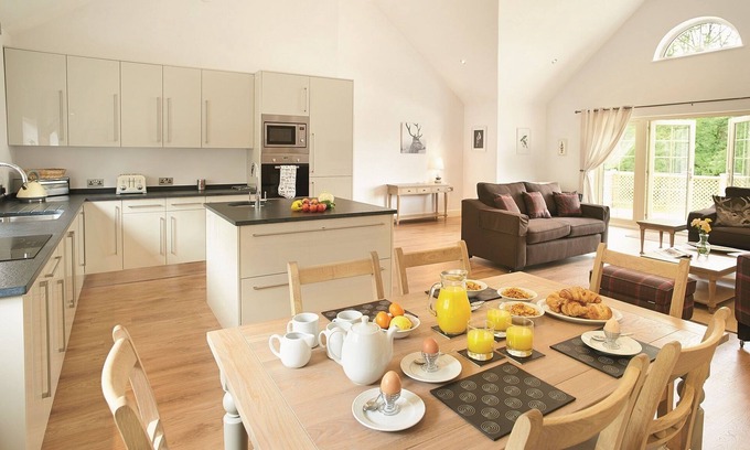Pattiswick Cabina | Spacious, well appointed lodge in peaceful location