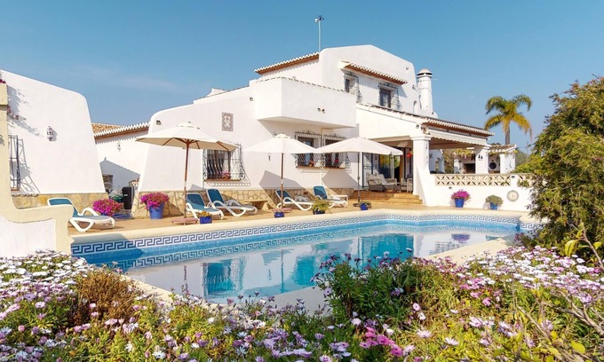 Montgo de Toscamar Casa | Espaciosa villa bien equipada con A/A, piscina, vista abierta a la montaña para 6 personas zona tranquila.