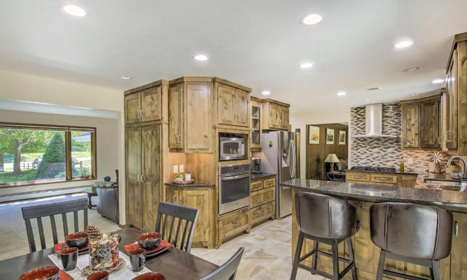 Branch Casa | Spacious Whitelaw Abode with Patio on 17 Acres!