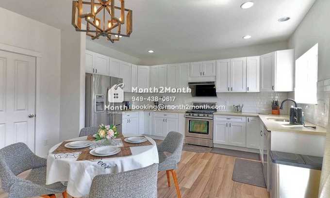Bothell Casa | Spacious Workspace|1st Floor Bdr|Patio With Furniture|Backyard For Dogs #41847