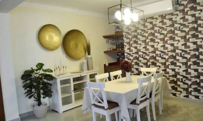 Ensanche Quisqueya Casa | Spacius 3 Bedroom apt in Sto Dgo with parking