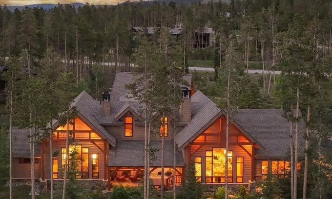 The Highlands Casa | Spalding's Lodge - Quite Breckenridge Neighborhood