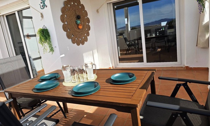 Alhama de Murcia Apartamento | 'Spanish Sunset' cozy Vacation Apartment in a gorgeous 24h secured golf resort.