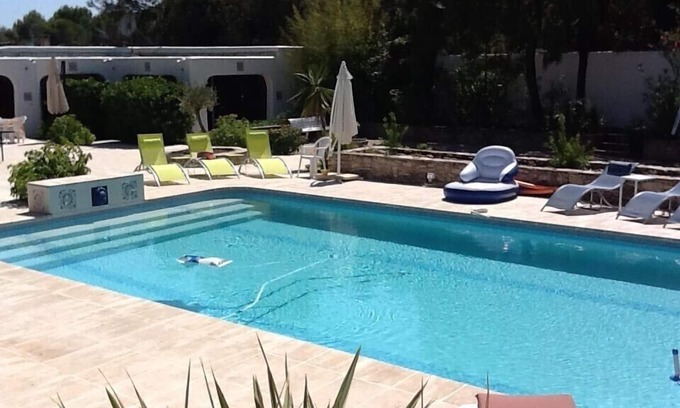 Bellegarde Villa | VILLA DE TIPO ESPAÑOL (FINCA) 205 + 85 m2 de superficie habitable !!!