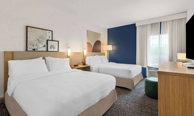 Missouri City Hotel | Spark by Hilton Missouri City