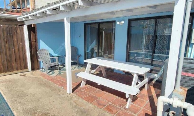 South Padre Island Casa | Sparky's Pool House
