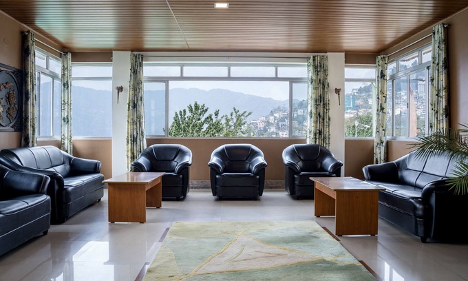 Gangtok Hotel | Sparrow Juniper Tree 2 min walk To Mg Marg