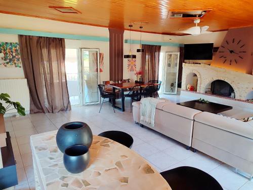 Minia Apartamento | Spasmata Village deluxe house only adults