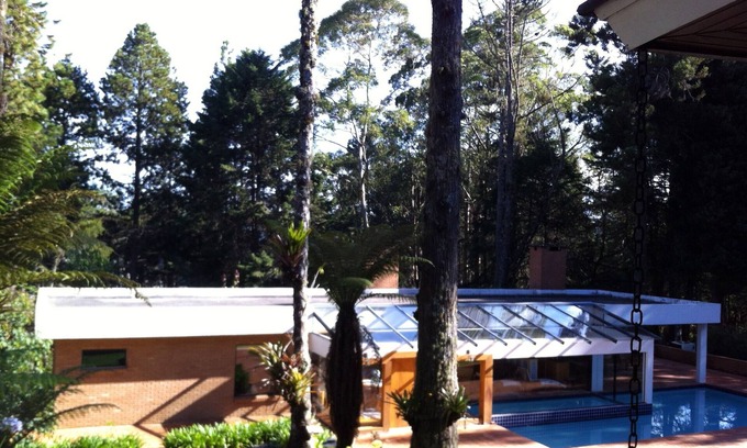 Vila Loli Casa | Especial Casa de Piedra, Piscina, Saunas, Chale, Wifi, Sky, Vista Montaña