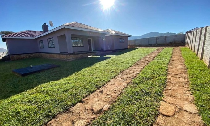 Nyanga Casa | Special Home close to majority of activities in Nyanga as well as the town.