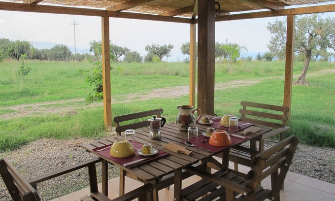 Caronia Casa | Oferta especial! Bungalow bajo las estrellas en el campo a 2 km del mar.