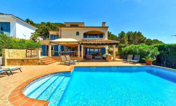 Santa Ponsa Chalet De Esquí | SPECIAL OFFERBeautiful villa, stunning views discount from 20 aug til 3rdsept