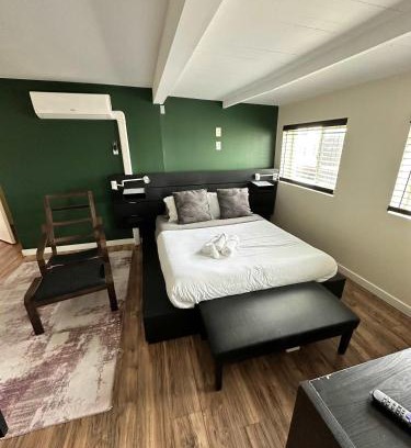Bankers Hill Hotel | Special Studio in Center of San Diego