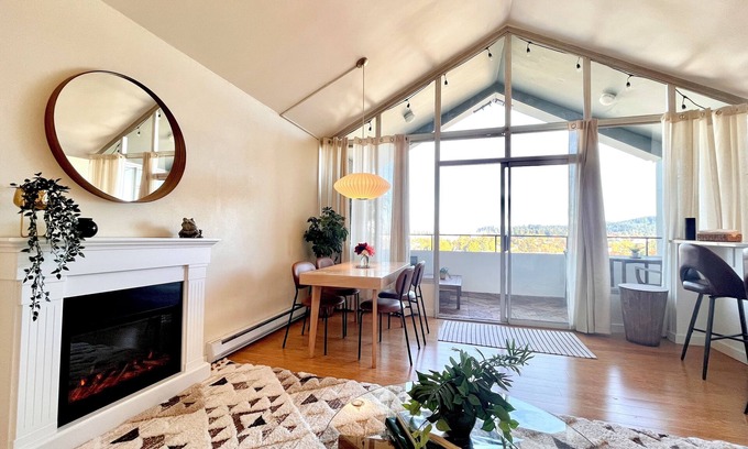 West Eugene Condominio | Special Sunrise Luxury Penthouse