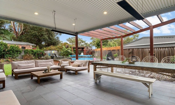 Hawks Nest Casa | Speckled Nest, TOP NOTCH