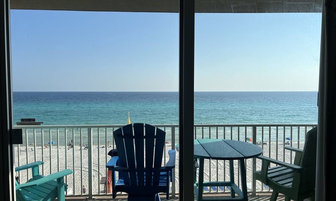El Centro Beach Condominio | Spectacular 3rd floor 2BR/2BA beach-front condo.
