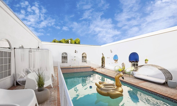 Palomino Area Casa | Espectacular 1/2 Acre Villa Resort, 5 min. desde el Strip, para mayores de 16 años ★★★★★