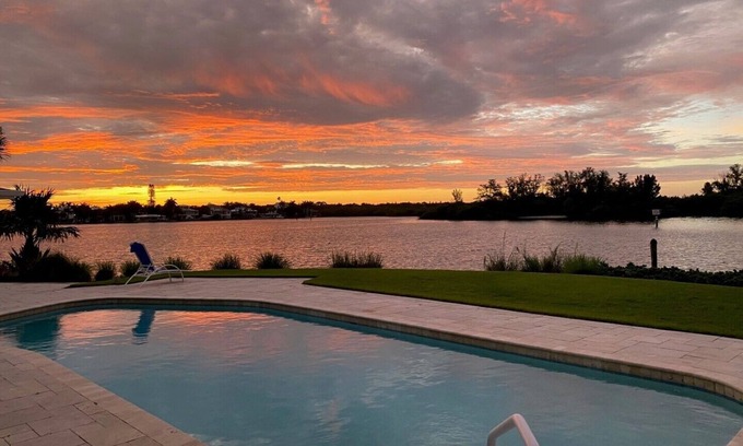 Bay Isle Casa | Spectacular Bay View Home, Gateway to Siesta Key and all of Sarasota