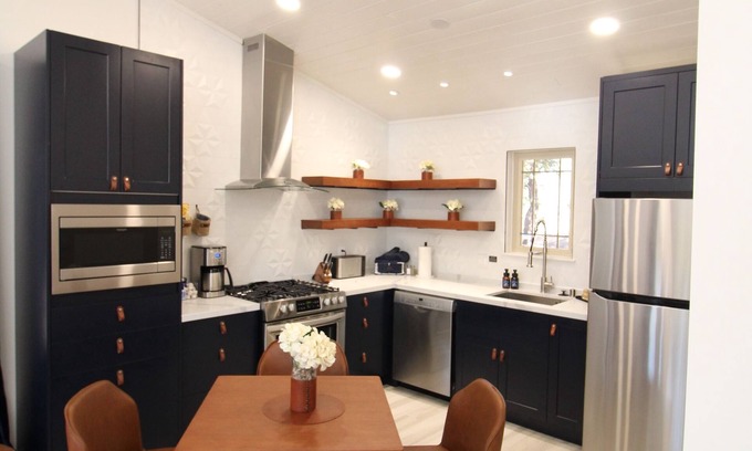 Angel Fire Cabina | Spectacular cabin in the woods, fire pit, A/C, remodeled, king bed
