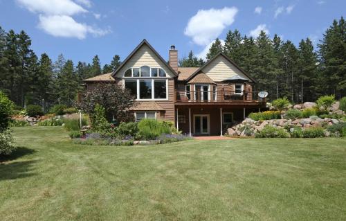 Hamburg Chalet De Esquí | Spectacular Garden Chalet close to Rib Mountain