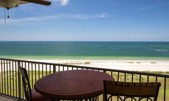 Sand Key Condominio | Espectacular frente al golfo totalmente renovado 2B / 2B en Sand Key, Clearwater Beach, FL