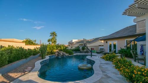 Fountain Hills Casa | Spectacular Hilltop Home wResort Like Backyard
