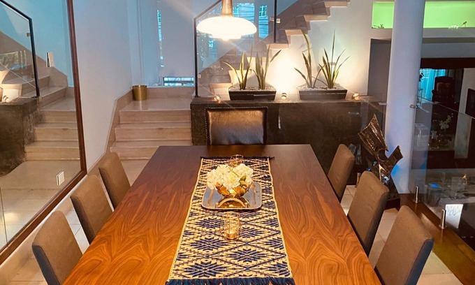 Granada Casa | Spectacular house in the heart of Polanco with with terrace and garden