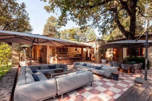 Valle de Bravo Casa | Spectacular House with Jacuzzi and Huge Garden