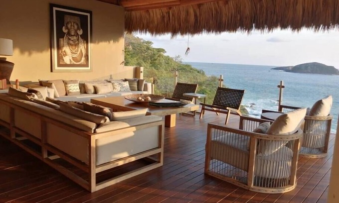 Ixtapa Casa | Spectacular House with Pool over Porto Ixtapa