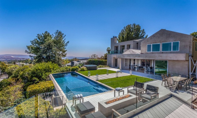 Brentwood Casa | Spectacular Luxury stay in Los Angeles, California, United States