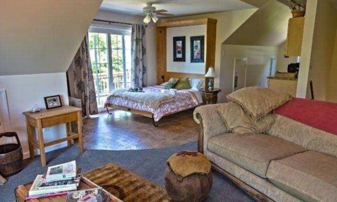 Gill Casa | Spectacular Mountain views with all the amentities nearby