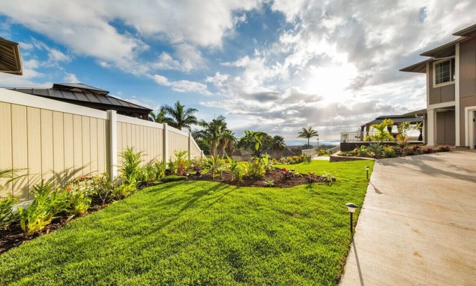 Makaha Valley Apartamento | Spectacular Oceanview Cottage