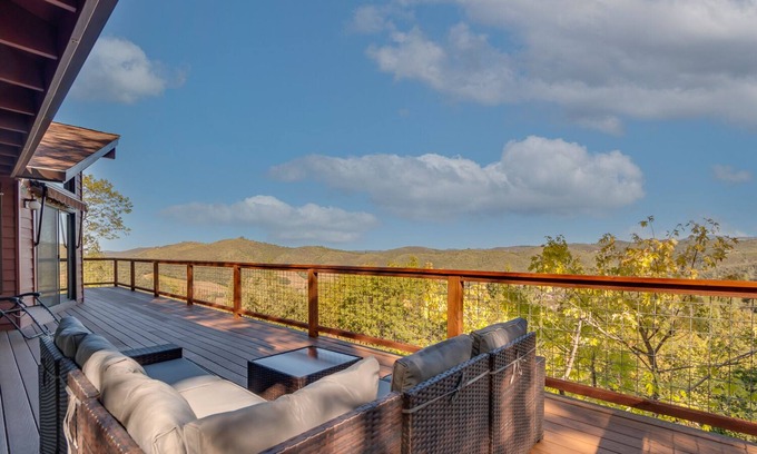 Murphys Casa | Spectacular Panoramic Vista Views, Close to wine tasting and fine dining w/AC