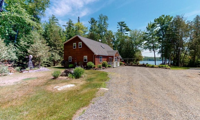 Bowerbank Casa | Spectacular Sebec Setting