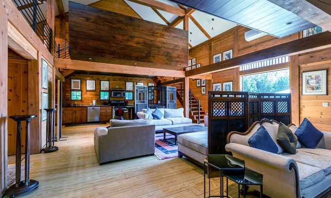 Litchfield Casa | Spectacular Silo House on Litchfield Hills Estate