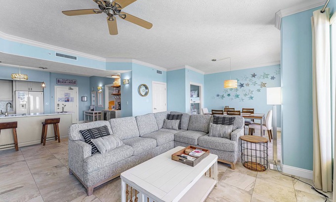 Bel Air Condominio | Spectacular Views! | 2 Bed, 2 Bath