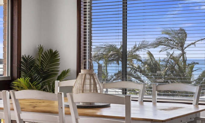 Emerald Beach Casa | Spectacular views without the huge price tag! Walk