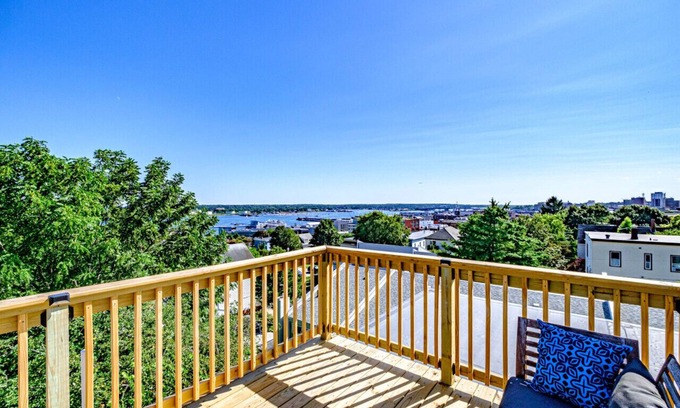 East End Apartamento | Vistas espectaculares y comodidades del hogar en el vecindario más deseable de Portland