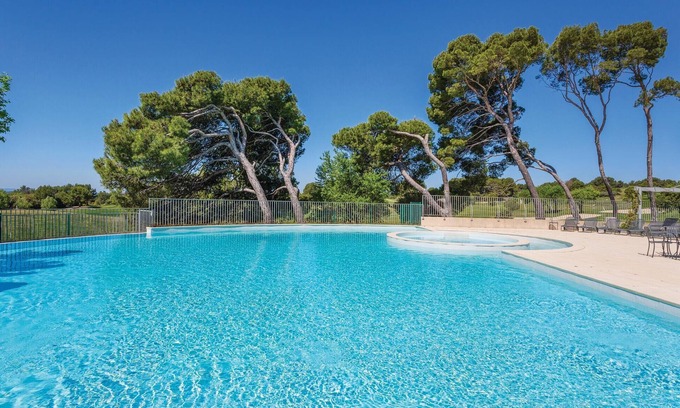 Lachapelle-Auzac Apartamento | Alojamiento de 2 habitaciones en Souillac