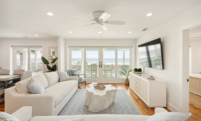 Folly Beach Casa | Oceanfront! Pool! REDUCED RATE JULY 2024! Winter / Spring dates are available!