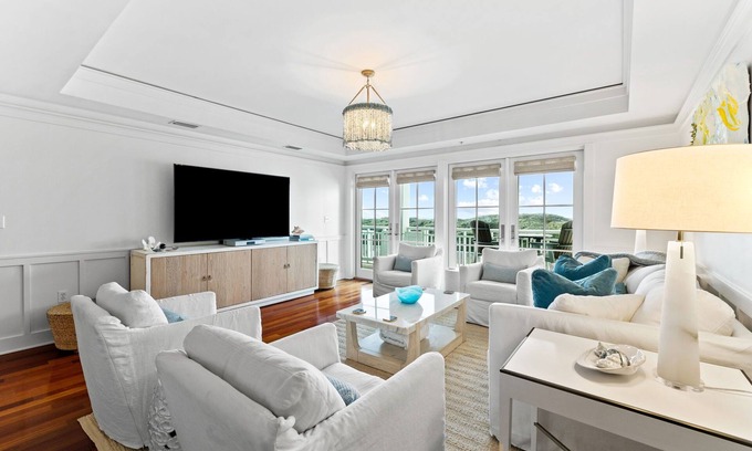 Gulf District Condominio | Beachside #7 - Beachfront In Watercolor- 3 Adult Bikes