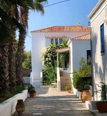 Spetses Villa | Spetses Cozy Villa
