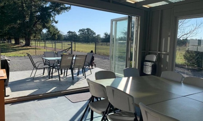 Yaldhurst Cabina | Spires Barn Lodge