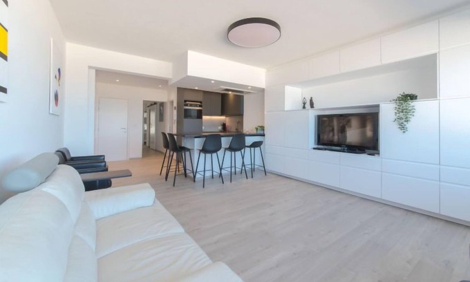 Mariakerke Apartamento | Spirou met parking by Interhome